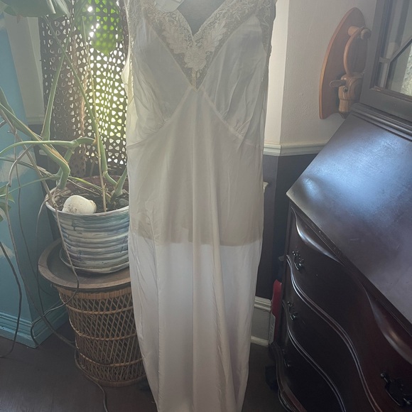 Vintage Luxurious Cream Lace Slip Dress never worn